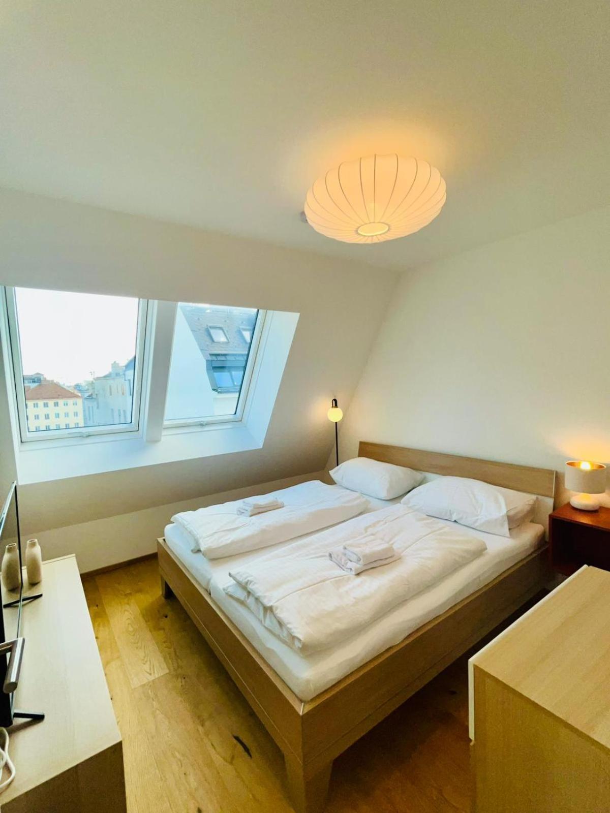 Orestaliving - Penthouse With Private Terrace Vídeň Exteriér fotografie